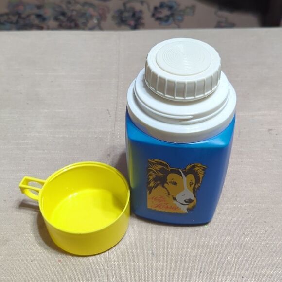 1980 the magic of Lassie lunchbox thermos & realistic fur model - Picture 6 of 9